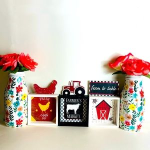 Country Wooden Plaques and Flowery Vase Set